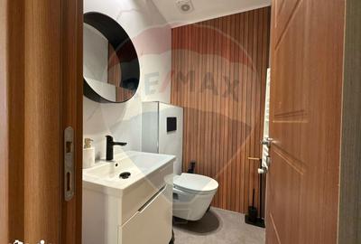 Apartament cu 3 camere în Central