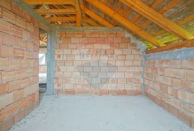 Casă individuală cu 6 camere cu Teren 500 Mp în Feldioara - 38