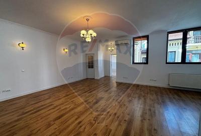 Birou, de 118 mp, în Dacia - 8