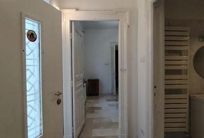 Vanzare Casa Interbelica- 3 Camere - 3