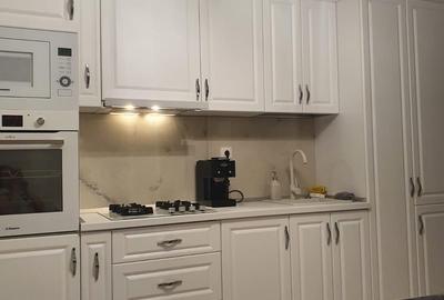 Apartament cu 3 camere decomandat în Central - 2