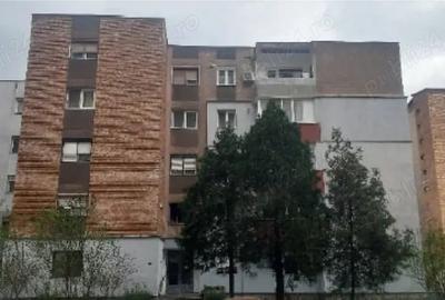 Apartament cu 3 camere decomandat în Central - 2