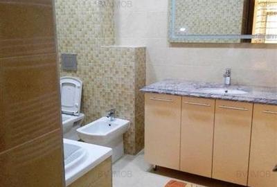 Apartament cu 3 camere decomandat în Tractorul - 10