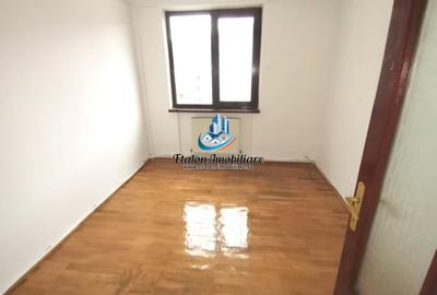 Apartament 3 camere etaj 4, cu pod, zona centrala Piatra Neamt - 5