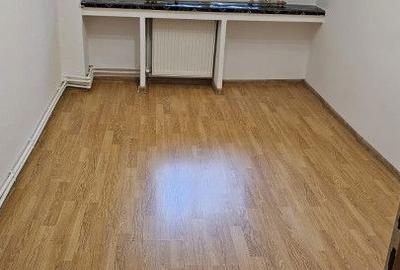 Spațiu comercial, de 60 mp, în ICIL - 8