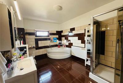 Casă individuală cu 6 camere cu Teren 950 Mp în Aroneanu - 13