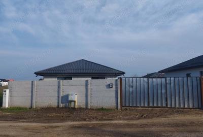 Casă cu 5 camere cu Teren 2300 Mp în Măgurele - 1