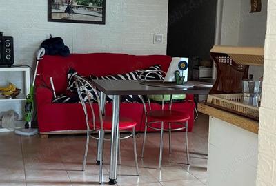 Casă cu 4 camere cu Teren 421 Mp în Central - 2