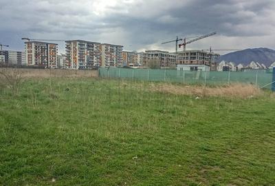 Teren de vanzare pe str Nicolae Labisi - 2
