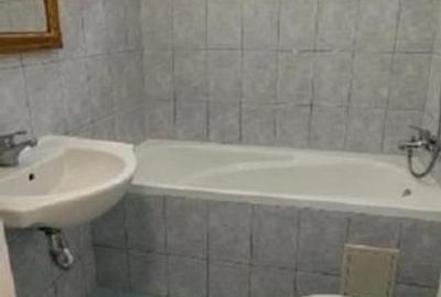 Apartament cu 3 camere decomandat, mobilat în Unirii