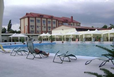 Pensiune restaurant , piscina, salon de evenimente de vanzare - 12