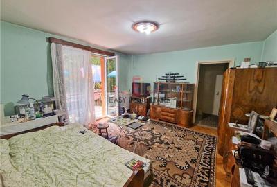 Apartament cu 3 camere semidecomandat în Cornișa