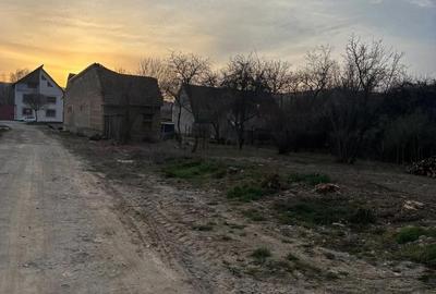 Teren de 473 mp, în Central - 2