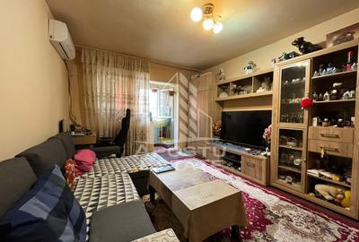 Apartament cu 3 camere, semidecomandat, etaj intermediar, Dambovita - 2