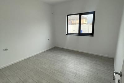 Casă cu 3 camere cu Teren 450 Mp în Central - 15
