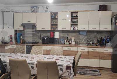Apartament 3 camere, 2 bai, 83mp cu 2 parcari - 1