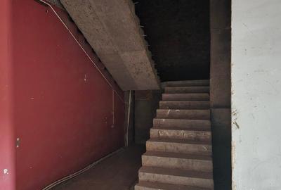 Inchiriez/vand spatiu comercial 800 mp open space Bl. Tomis Central - 10