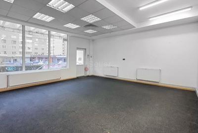 Spațiu comercial, de 70 mp, în Calea București - 2