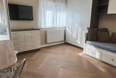 Garsonieră decomandată în Decebal - 2