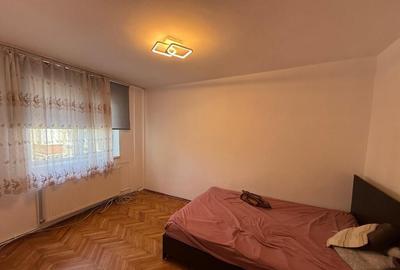 Apartament 3 camere, etaj 3, bloc de caramida - 1
