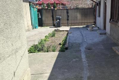 Casă cu 4 camere cu Teren 177 Mp în Km 4 - 3