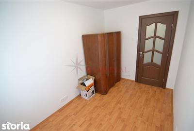Apartament cu 3 camere decomandat în Florilor - 2