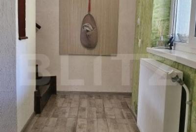 Casă cu 4 camere cu Teren 750 Mp în Hunedoara - 2