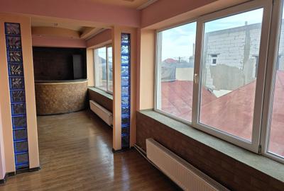 Casă cu 4 camere în Brătianu - 3