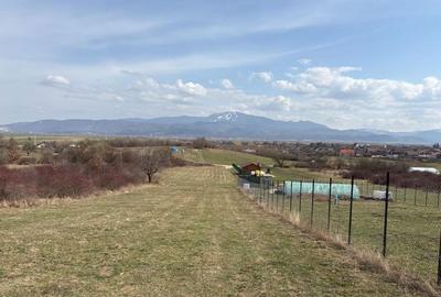 Teren de 2000 mp, în Vulcan - 3