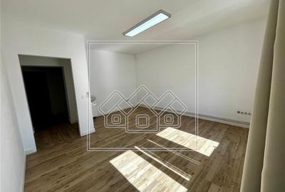 Spatiu comercial de 55 mpu - etajul 2 - Zona centrala - 4