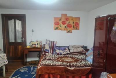 Casă cu 3 camere cu Teren 375 Mp în Central-Piață - 6