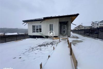 Casă cu 4 camere în Horpaz