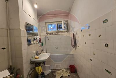 DE VANZARE Apartament cu 3 camere in zona Titan - 16