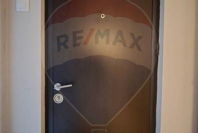 DE INCHIRIAT Apartament 5 camere,-parter, in vila  Kiseleff - 40