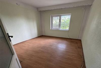 Apartament cu 3 camere decomandat în Central - 2