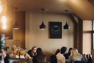 Spațiu comercial, de 70 mp, în Central - 3