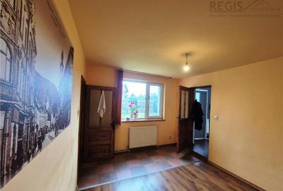 Casă cu 5 camere cu Canalizare în Noua - 6