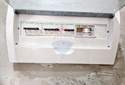 Casă individuală cu 15 camere cu Garaj în Girov - 6