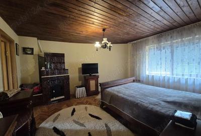 Casă cu 7 camere cu Teren 1600 Mp în Dârvari - 15