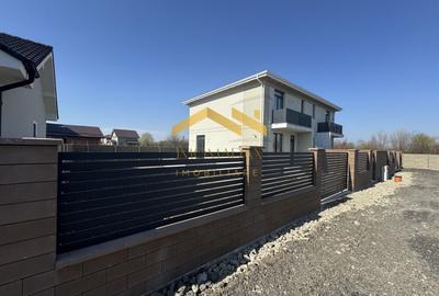 Duplex cu 4 camere cu Canalizare în Utvin - 17