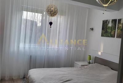 Apartament cu 2 camere decomandat, mobilat în Central