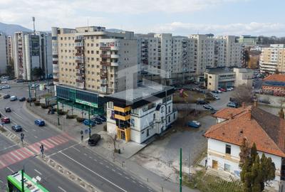 Spațiu comercial, de 612 mp, în 13 Decembrie - 14