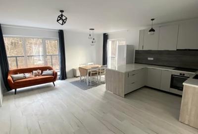 Apartament cu 3 camere semidecomandat în Iris