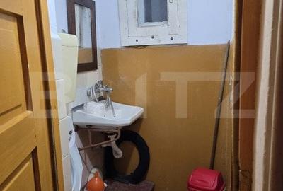 Casa de vanzare, 6 camere, 137 mp, teren 579 mp, zona semicentrala - 7