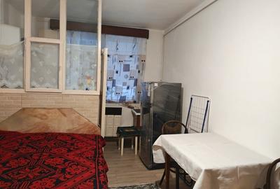 Garsoniera mai modesta in zona Scolii de Politie/Autogara Beta! - 3