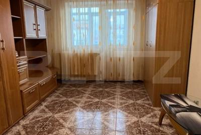 Apartament cu 3 camere decomandat în Galata - 9