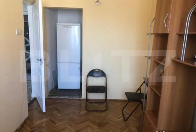 Apartament cu 3 camere semidecomandat în Central - 2