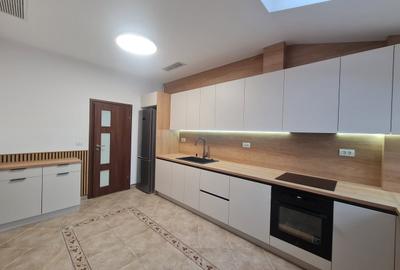 Apartament cu 4 camere decomandat în Herăstrău - 13