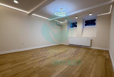 Apartament cu 5 camere decomandat, mobilat în P-ța Romană - 4