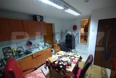 Spațiu comercial, de 410 mp, în Central - 14